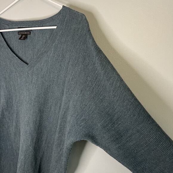 Tahari Womens 100% Merino Wool Knit V Neck Pullover Sweater Sz L Blue - Picture 3 of 12